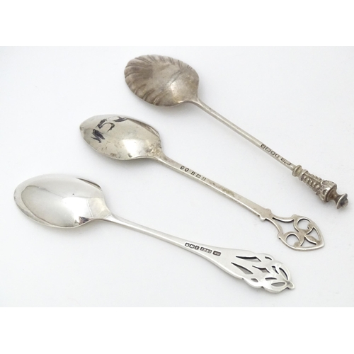 414 - Three various silver teaspoons to include one hallmarked Sheffield 1923 maker Joseph Rodgers & Sons,... 