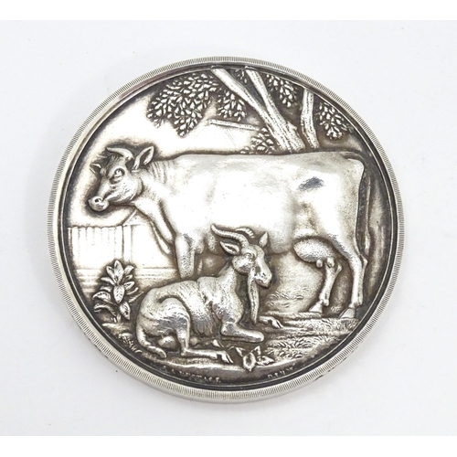 437 - Farming interest : A silver medallion for the ' British farmers' Association' Dairy Show 1906 Awarde... 