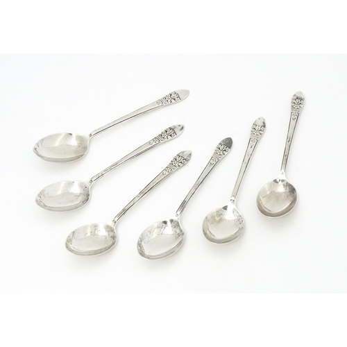 540 - A set of six silver coffee spoons hallmarked Birmingham 1948. Cased. Spoons approx. 4