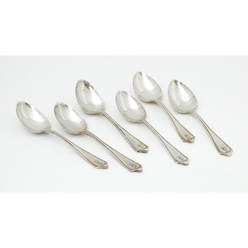 548 - Six silver teaspoons hallmarked Birmingham 1929, maker Barker Brothers Silver Ltd. Cased. Spoons app... 