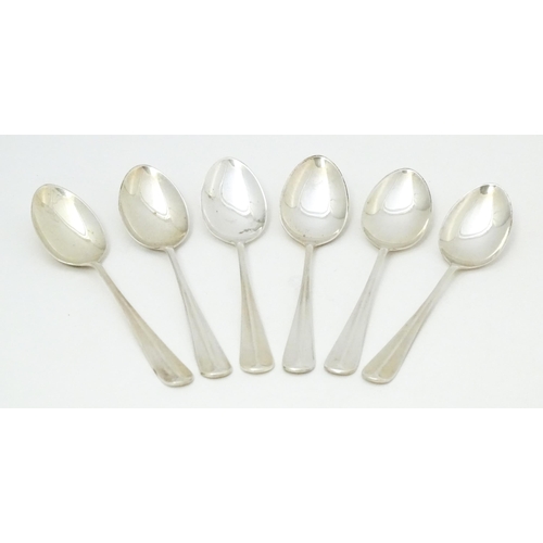 549 - A set of six silver teaspoons hallmarked Birmingham 1937, maker Elkington & Co. Ltd. Spoons approx. ... 