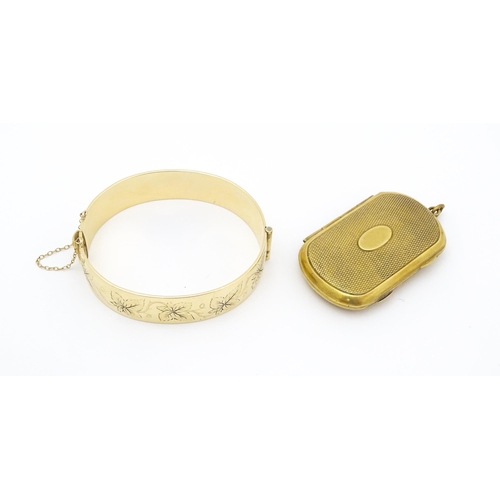 713 - A 9ct gold plated Charles S Green marked 9ct metal core together with a gilt metal etui. Approx 2