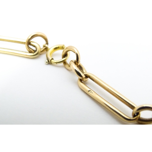 771 - A 9ct gold necklace formed from a pocket watch chain. Approx. 15 1/2