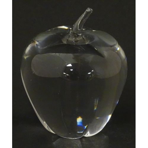 256 - A Belgian glass / crystal model of an apple by Val Saint Lambert. Signed and numbered under. Approx ... 