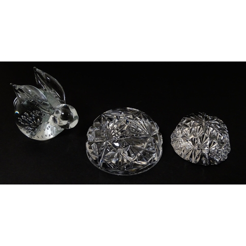 284 - A quantity of assorted glass paperweights etc. to include a Murano example formed as a bird etc. Lar... 