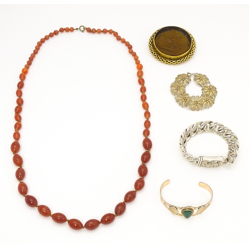 719 - Assorted jewellery to include a .800 silver gilt filigree bracelet, carnelian / orange agate graduat... 