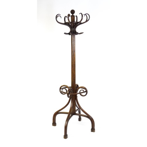 1452 - A late 19thC / early 20thC large Thonet bentwood hat stand / coat stand / stick stand, with eight S-... 