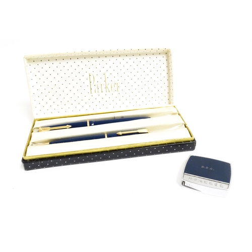 1162 - A boxed mid 20thC Parker Slimfold fountain pen with 14K gold nib and Parker No. 3 propelling pencil ... 