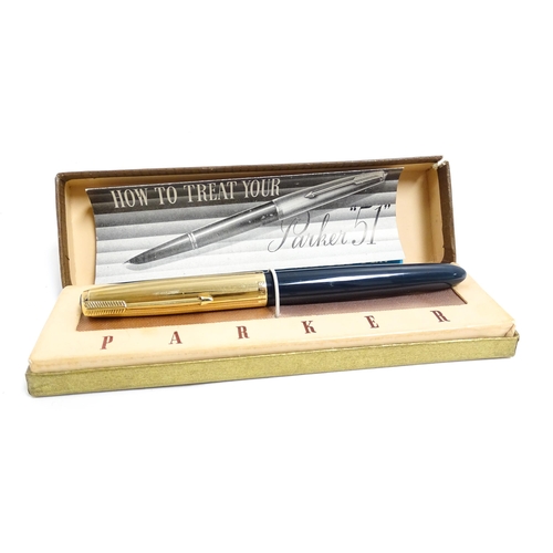 1166 - A boxed Parker 51 fountain pen with 14ct rolled gold cap, Vacumatic filling system and long clip (c1... 