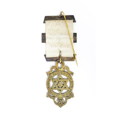 1223 - Masonic / Freemasonry Interest: A quantity of Masonic dress jewels / medals, comprising: a silver Ro... 