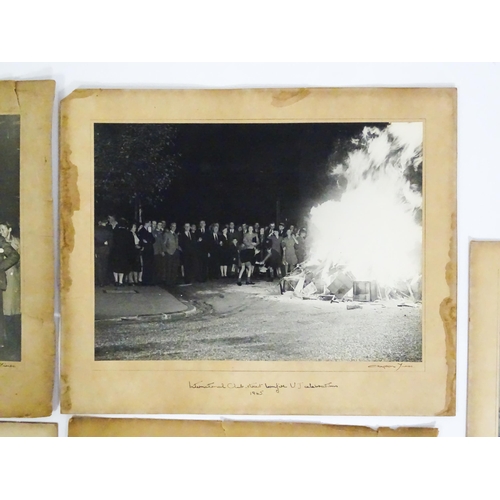 1938 - A quantity of post-war monochrome press photographs from the Croydon Times, depicting visiting India... 