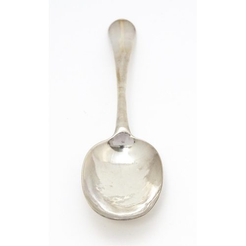 445 - A Geo I silver Hanoverian rats tail spoon hallmarked London 1723, maker Richard Scarlett. Approx. 8