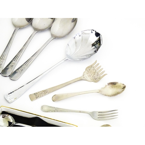 560 - A quantity of silver plated wares to include and oval tray, tazza, flatware / cutlery etc.