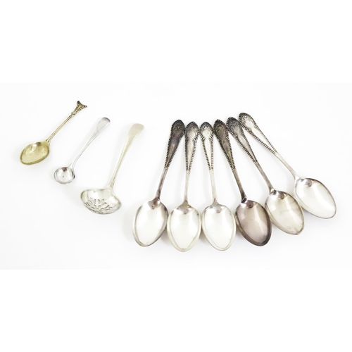 560 - A quantity of silver plated wares to include and oval tray, tazza, flatware / cutlery etc.