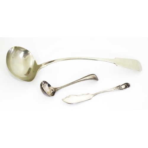 564 - A quantity of assorted silver plated items o include ladles, part tea set, tazza, quaich, bon bon di... 