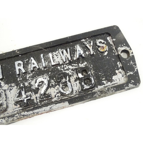 1333 - British Railway Interest: A 20thC cast railway wagon plate 'British Railways BK 9423B'. Approx 17