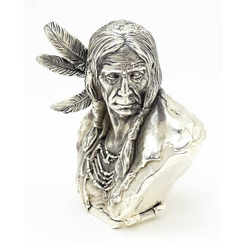 418 - An American silver plate vesta case modelled as an American Indian Chief, stamped under. 2 1/2