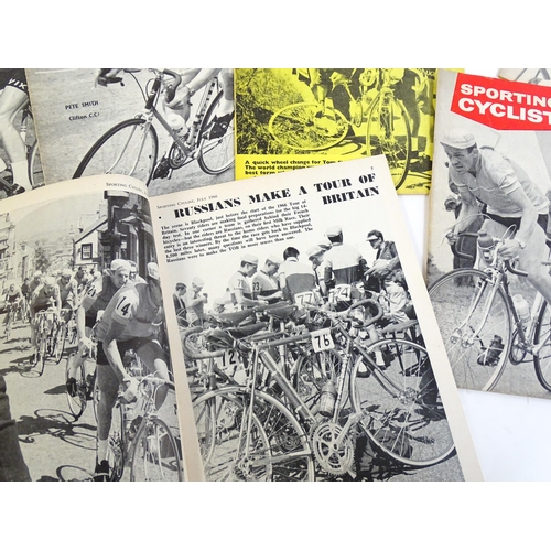 160 - Magazines / Periodicals: A quantity of 1960s edition of Sporting Cyclist magazine. (Approx. 40)