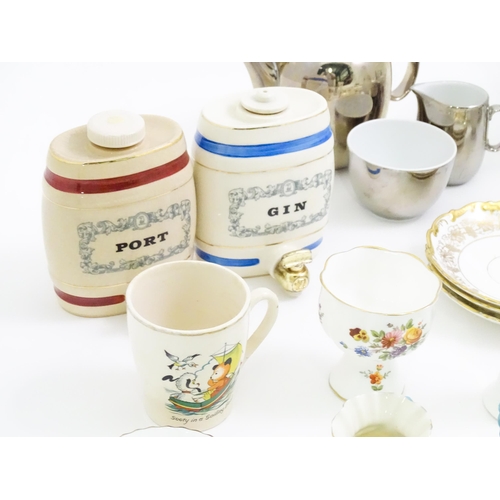 163 - A quantity of assorted ceramics to include items by Wedgwood, Coalport, Aynsley, Royal Worcester, Mi... 