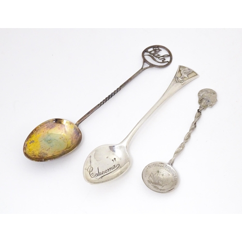 541 - Three assorted spoons to include two silver examples, one titled 'baby' and hallmarked Glasgow 1928 ... 