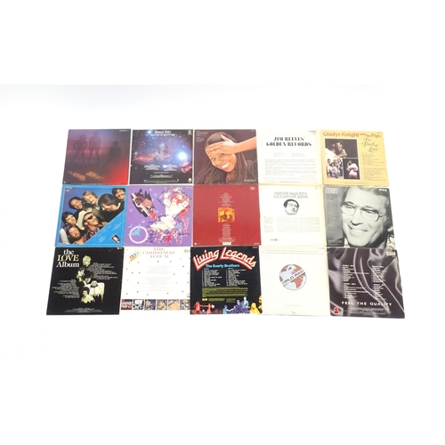 303 - A quantity of 33 rpm vinyl records, LPs including albums and compilations by Tammy Wynette, The Alli... 