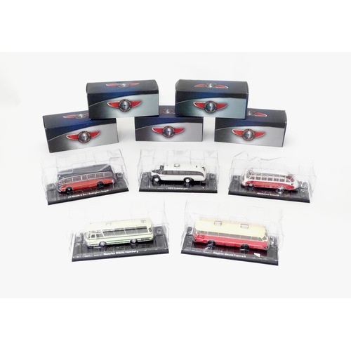 418 - Five Atlas Editions scale model vehicles from the Classic Coaches Collection (5)