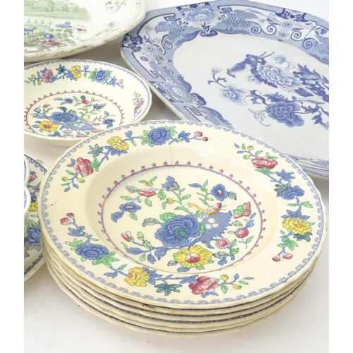 258 - A quantity of assorted Masons Ironstone wares in the Regency pattern to include plates, dishes, cups... 