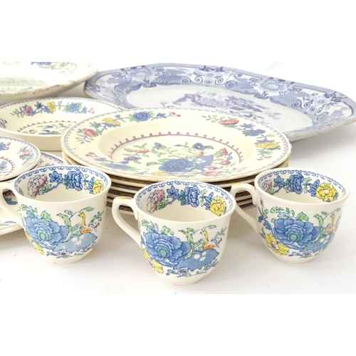 258 - A quantity of assorted Masons Ironstone wares in the Regency pattern to include plates, dishes, cups... 