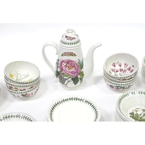 382 - A quantity of Portmeirion dinner wares in the Botanic Garden pattern, to include plates, bowls, dish... 