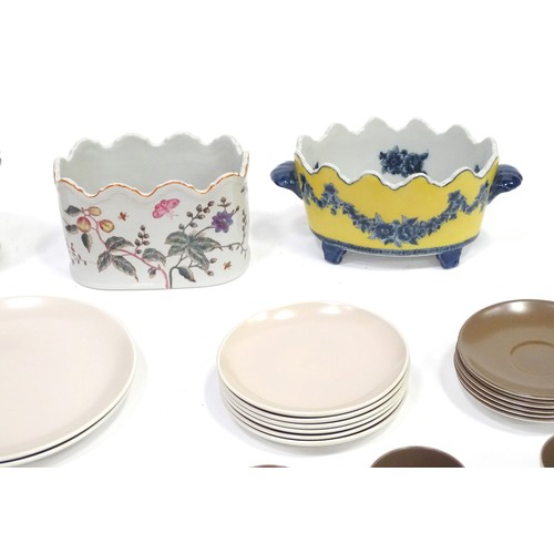 467 - A quantity of assorted ceramics to include Poole pottery tea wares, Rosenthal studio-linie by Bjorn ... 