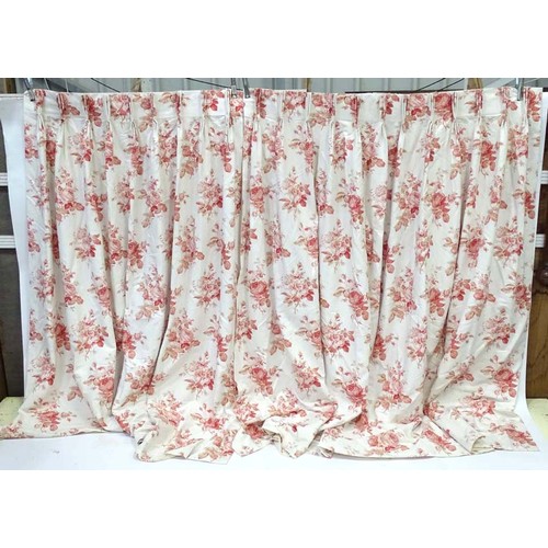 1088 - A pair of curtains decorated with rose motifs, each approx 82