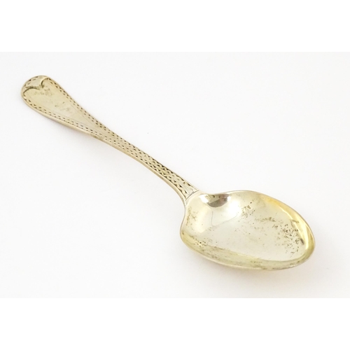 370 - A Victorian silver dessert spoon hallmarked Sheffield 1874, maker William Hutton & Sons (Thomas Hutt... 