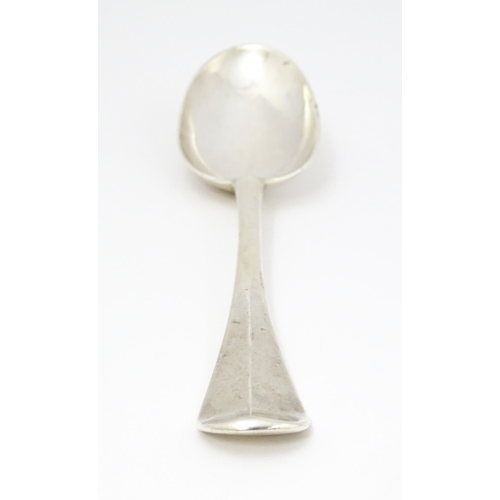 391 - A Geo II Hanoverian silver table spoon with rats tail bowl hallmarked London 1735, maker William Soa... 