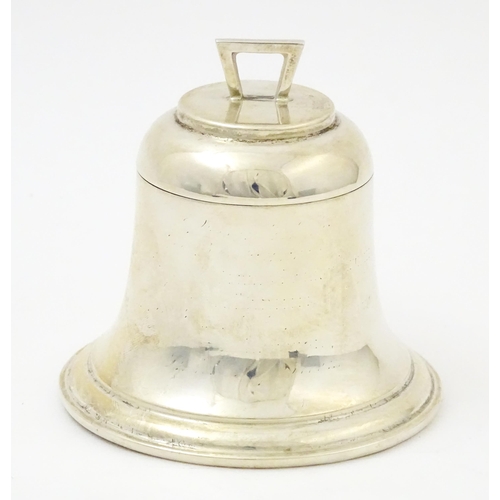 397 - A silver inkwell of bell form with gilded interior and glass liner, hallmarked Birmingham 1933, make... 