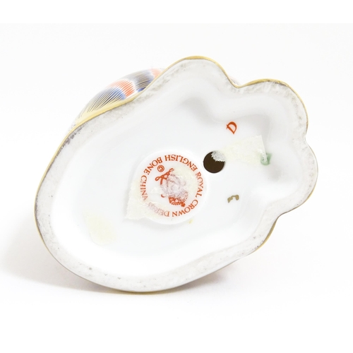 172 - A Royal Crown Derby paperweight modelled as a cat. Approx. 5