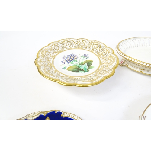 263 - A quantity of assorted dessert wares to include Victorian dessert plates with floral decoration, etc... 