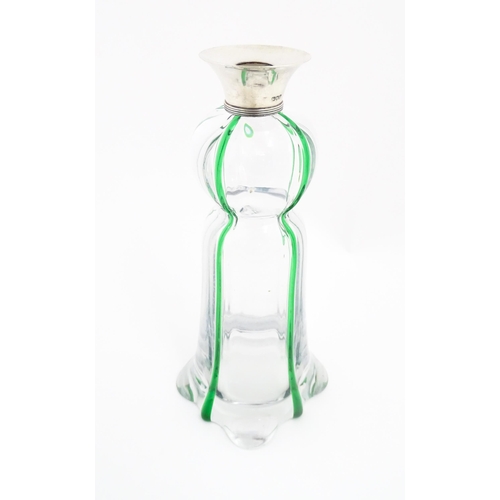 268 - Hukin & Heath: An early 20thC glass decanter / carafe with clear glass body having trailed green det... 