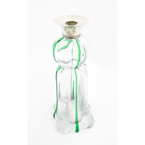 268 - Hukin & Heath: An early 20thC glass decanter / carafe with clear glass body having trailed green det... 