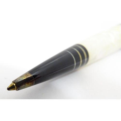 1224 - A c2002 Montblanc 'Writers Edition' F. Scott Fitzgerald ballpoint pen, number 09017 of 16500, in pre... 