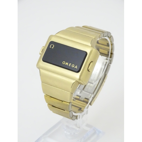 1041 - A vintage Omega 'Time Computer' LED / digital gentlemans wristwatch with gold plated stainless steel... 