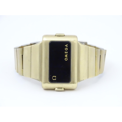 1041 - A vintage Omega 'Time Computer' LED / digital gentlemans wristwatch with gold plated stainless steel... 