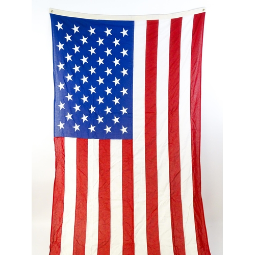 1499 - Militaria : a late 20thC 'stars and stripes' United States of America pall / funeral flag, with 50 s... 