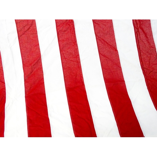 1499 - Militaria : a late 20thC 'stars and stripes' United States of America pall / funeral flag, with 50 s... 