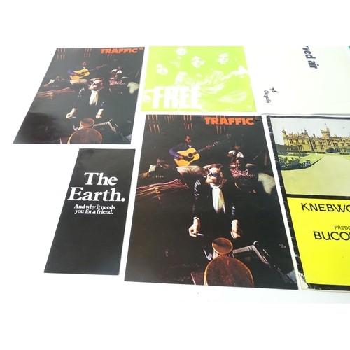 1558 - A quantity of 1960s-1970s assorted pop music ephemera to include a Free show souvenir programme, a C... 