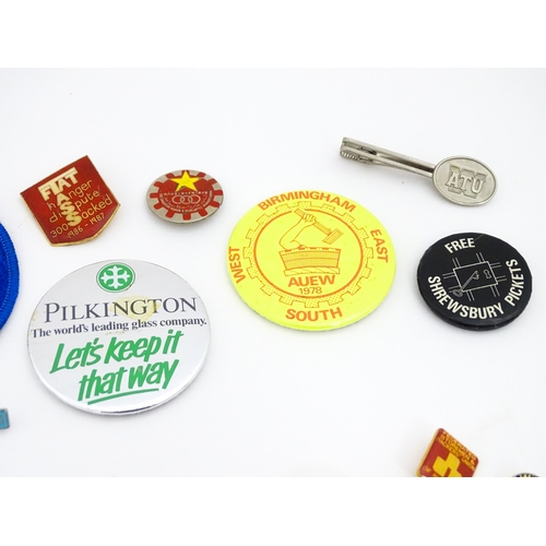 2099 - Trade Union Interest: a quantity of assorted badges, pins, etc. to include the Brotherhood of Locomo... 