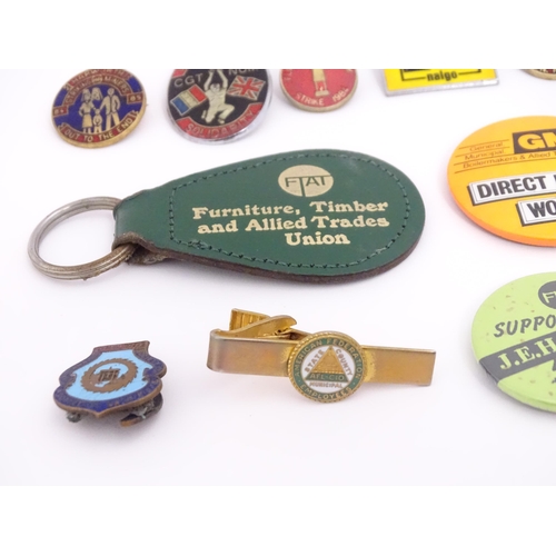 2108 - Trade Union Interest: a quantity of assorted badges, pins, etc. to include NUM Notts Area, Hem-Heath... 