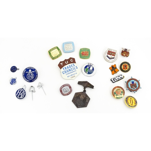 2110 - Trade Union Interest: a quantity of assorted badges, pins, etc. to include Fire Brigades Union, TUC,... 