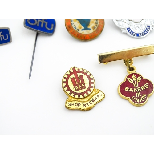 2112 - Trade Union Interest: a quantity of assorted badges, pins, etc. to include a 9ct gold and enamel Uni... 