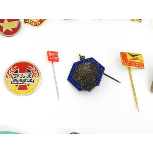 2115 - Trade Union Interest : a quantity of assorted badges, pins, etc. to include the National Union of Lo... 