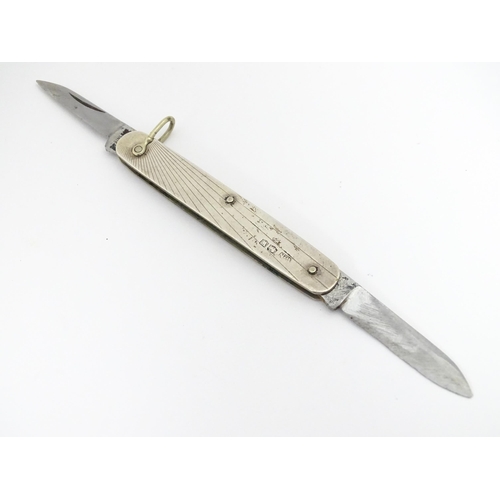 644 - An Art Deco silver folding fruit knife with twin blades hallmarked Sheffield 1939, maker William Nee... 